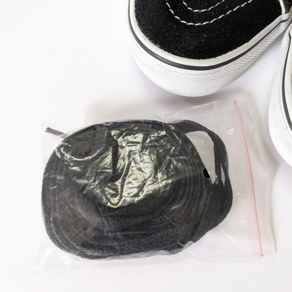 VANS ‘Off The Wall’ Sk8 Hi Custom Aurora Design Black Suede Sneakers - Picture 3 of 10